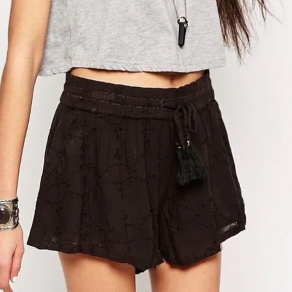 Free People Eyelet Shorts in Storm - Picture 9 of 9